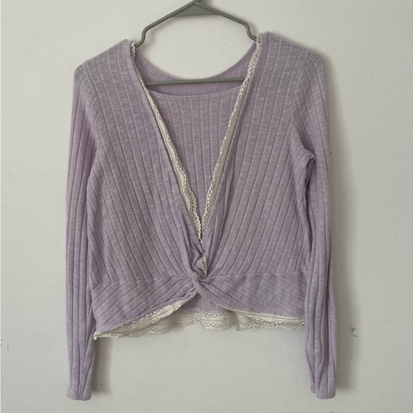 Lilac lace trim sweater - Picture 2 of 5